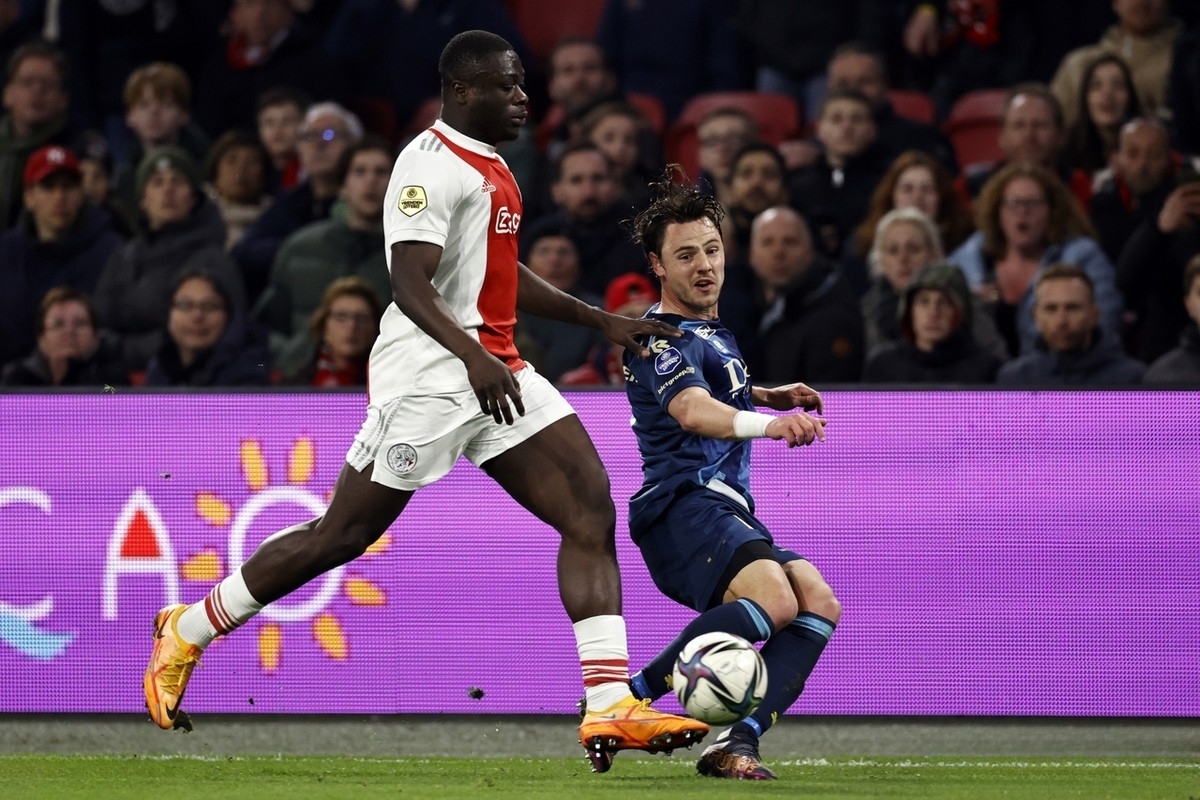 美因茨主场战平斯图加特，欧战资格形同无望的简单介绍