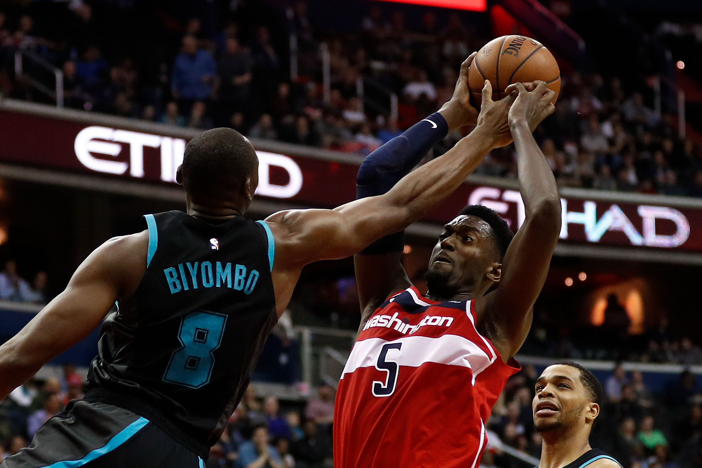 黄蜂强势奇才，莫兰特送出助攻的简单介绍