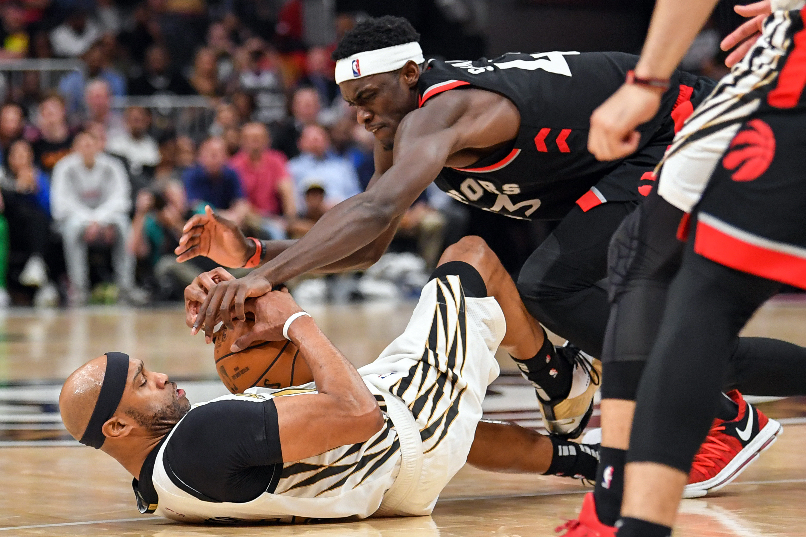 包含猛龙再胜老鹰，全队发挥出色的词条