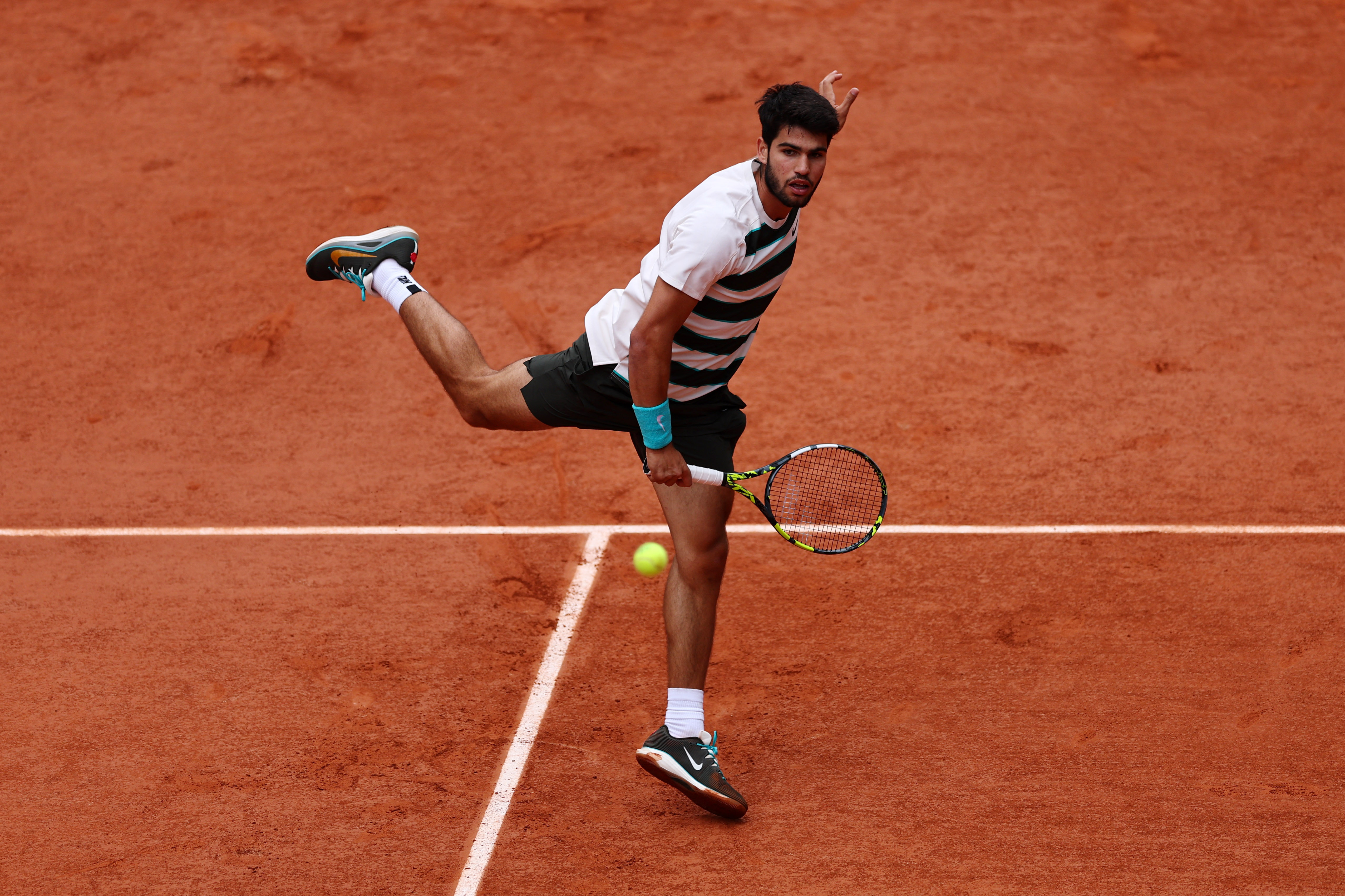 法网碾压ATP总决赛,阿尔卡拉斯高光表现 法网碾压ATP总决赛,阿尔卡拉斯高光表现