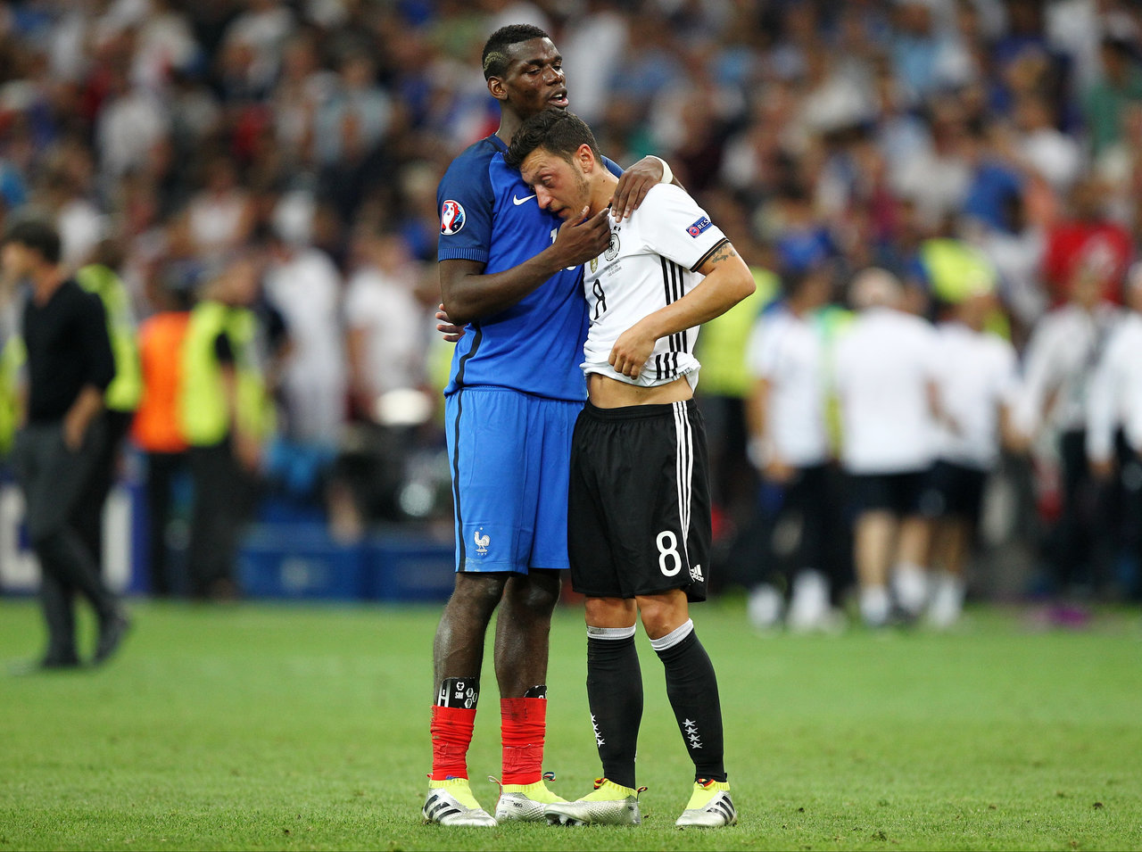 德国队轻取印尼队，黄鸭组合惊艳四座