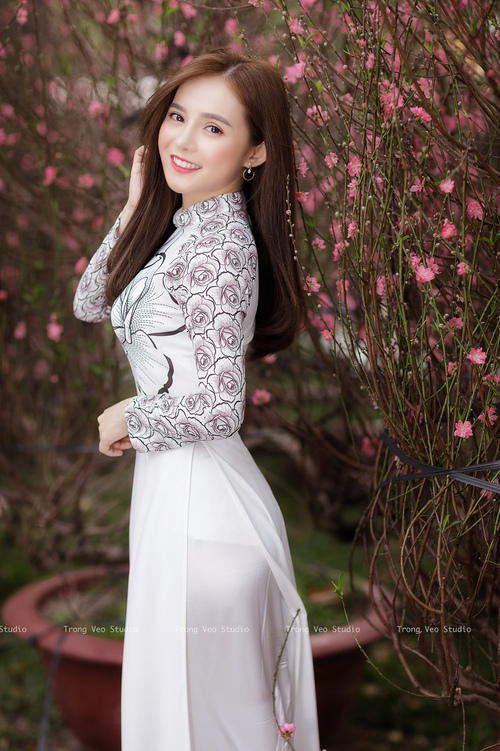 闪电绝杀!哥伦比亚1-0哥斯达黎加保留世界排名希望,老将戈麦斯逆境接管比赛