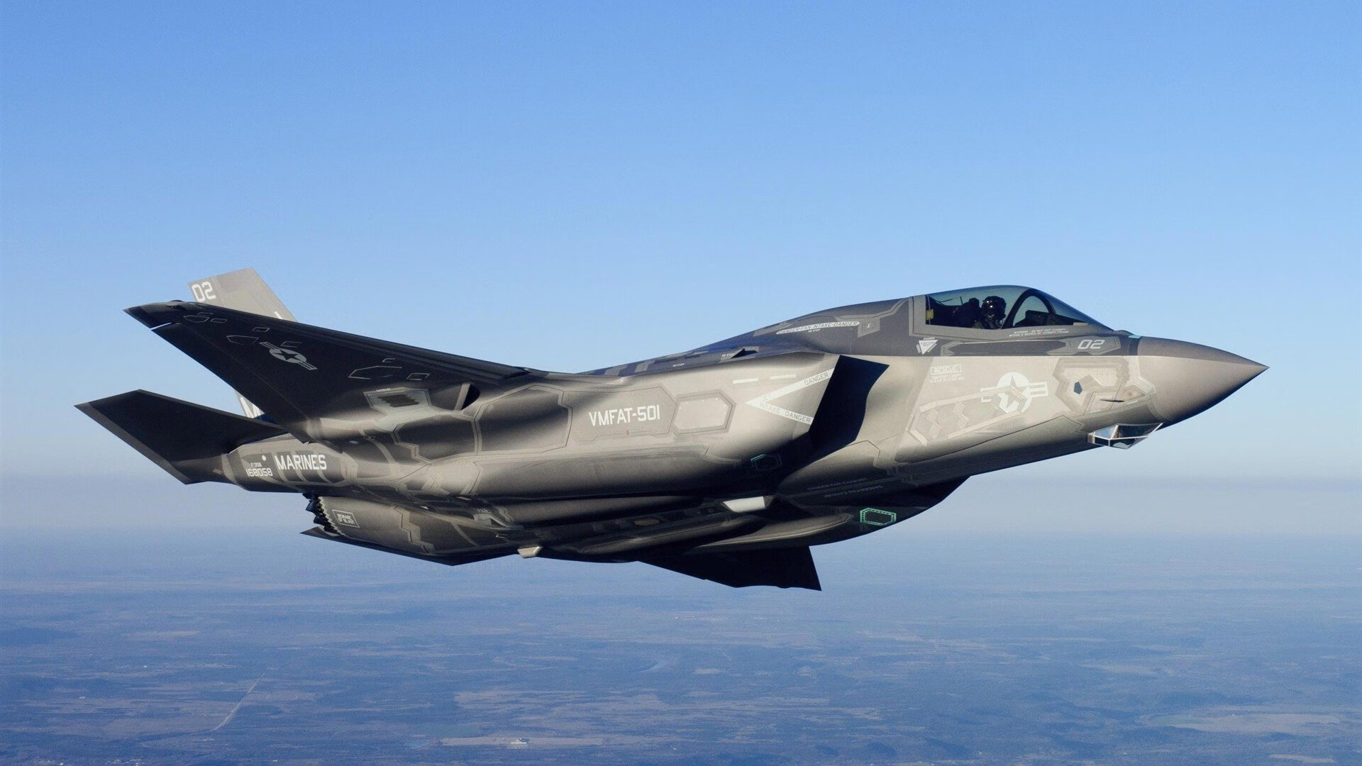 迪亚斯单骑救主，当一个女孩扛起整个国家的重量